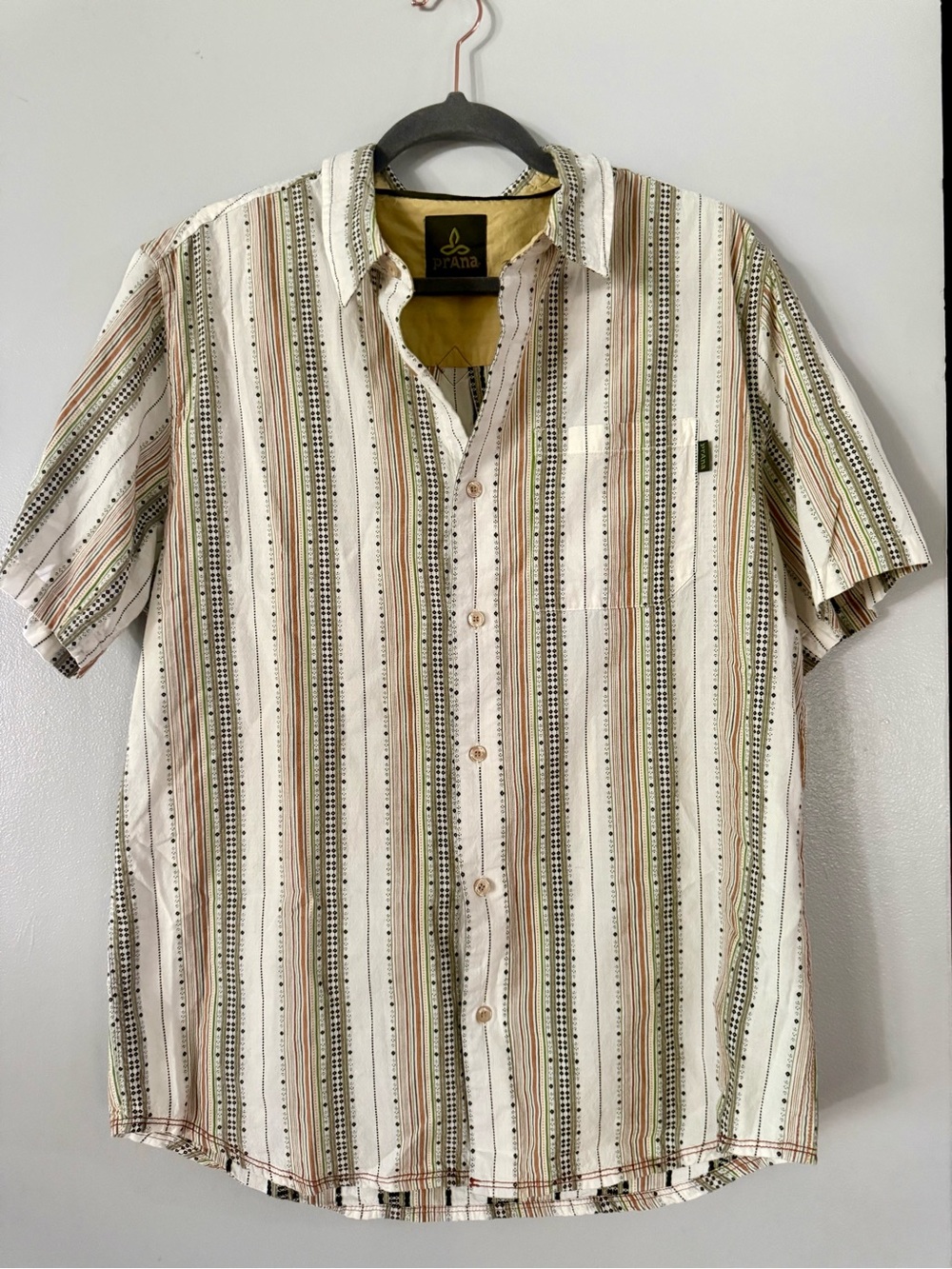 prAna Men’s Breathe Southwestern Striped Short Sleeve Button Up Shirt Large